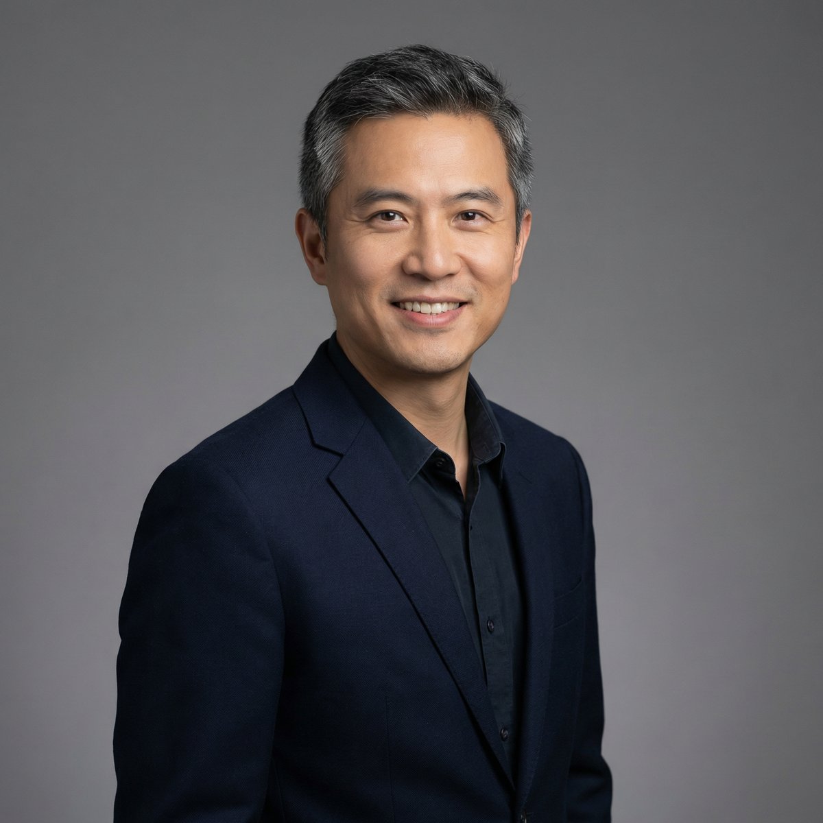 海角社区首席导演陈导远